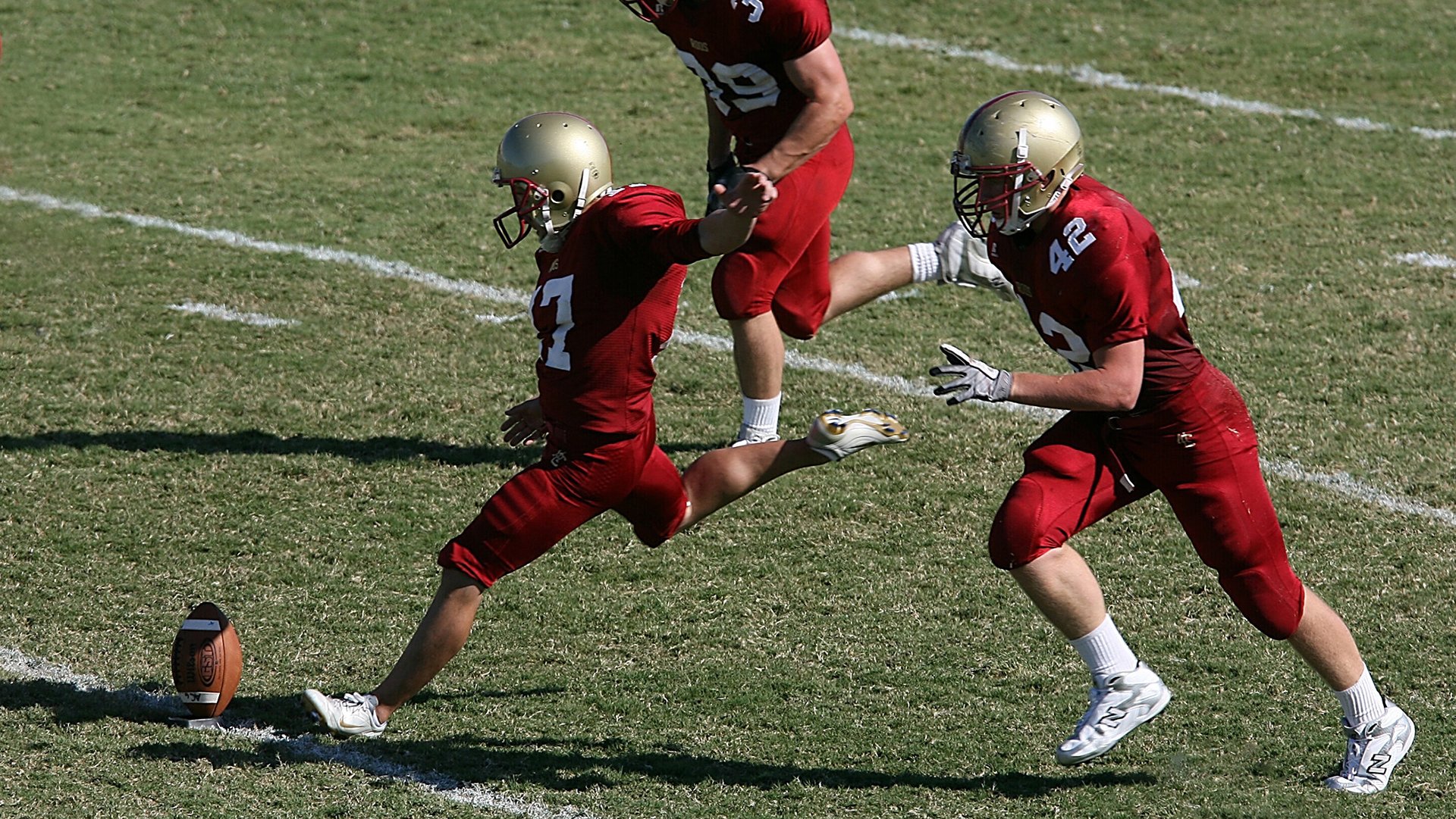 法甲球队通过AI分析优化前场压迫式战术执行力，前场压迫原则